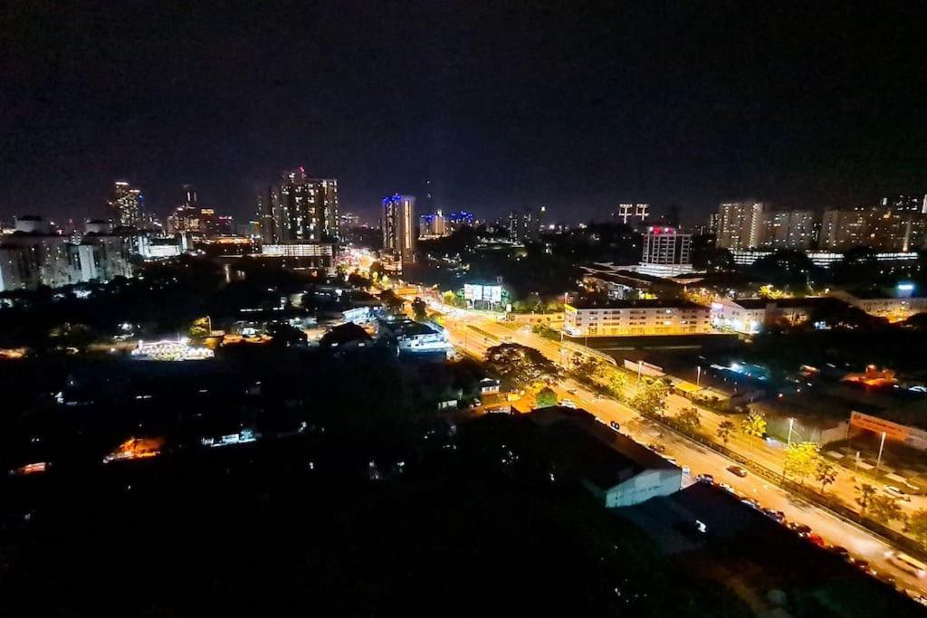 Pangsapuri Elegant 5star Mid Valley Kl Sunway By Stayz With Shopping Complex *