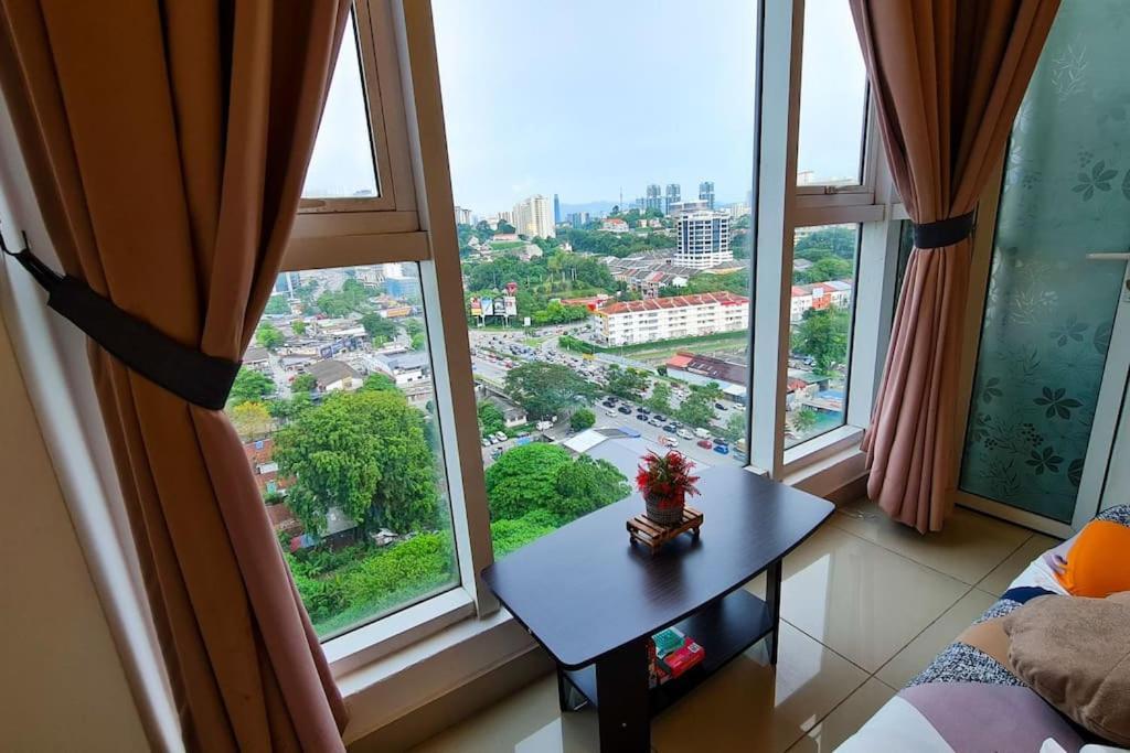 Pangsapuri Elegant 5star Mid Valley Kl Sunway By Stayz With Shopping Complex Kuala Lumpur